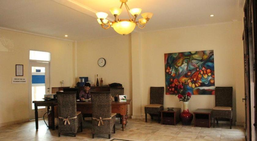 77 Sunset Plaza Hotel Cisolok Kültér fotó
